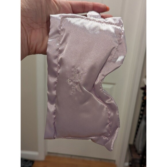 Kate Spade Light Purple Lilac Satin Sleep Rest Spa Eye Mask and Carrying Pouch - Picture 5 of 6